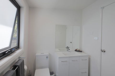 Georges Bay Apartments - Kawana Tourism 20