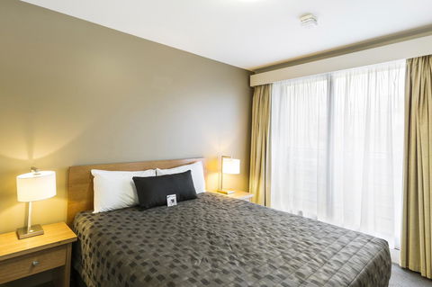The Old Woolstore Apartment Hotel - Kawana Tourism 18