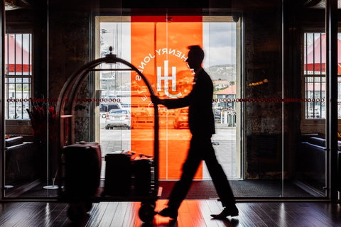The Henry Jones Art Hotel - Kawana Tourism 12