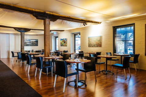 The Henry Jones Art Hotel - Kawana Tourism 33