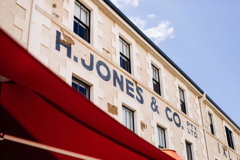 The Henry Jones Art Hotel - Kawana Tourism 0