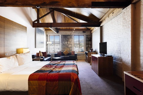 The Henry Jones Art Hotel - Kawana Tourism 22