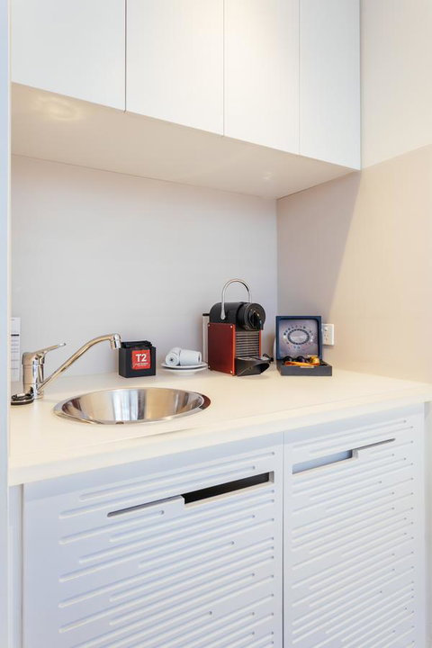 The Henry Jones Art Hotel - Kawana Tourism 35