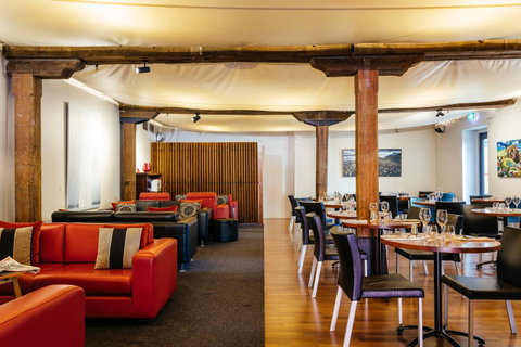 The Henry Jones Art Hotel - Kawana Tourism 32