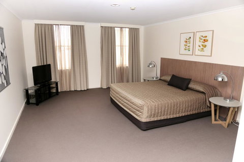 Salamanca Inn - Kawana Tourism 31