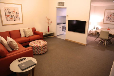 Salamanca Inn - Kawana Tourism 8
