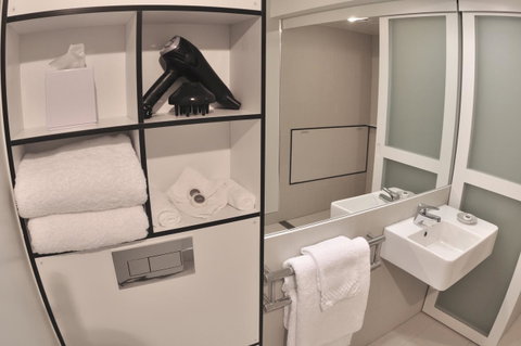 Salamanca Inn - Kawana Tourism 5