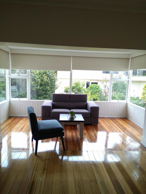 Riverbank Villa - Kawana Tourism 17