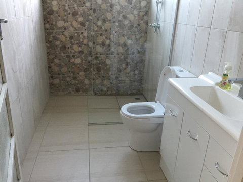 Riverbank Villa - Kawana Tourism 24