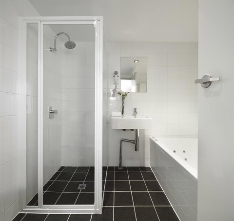 Travelodge Hotel Hobart - Kawana Tourism 4
