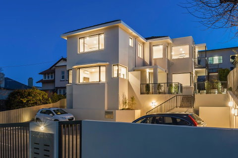 110 Hampden Apartments - Kawana Tourism 16