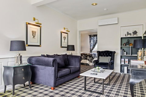 Battery Point Boutique Accommodation - Kawana Tourism 4