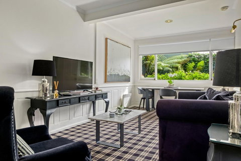 Battery Point Boutique Accommodation - Kawana Tourism 3