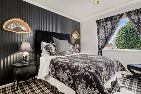Battery Point Boutique Accommodation - Kawana Tourism 1