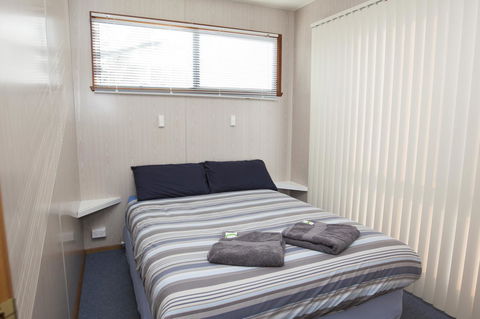 Seven Mile Beach Cabin And Caravan Park - Kawana Tourism 9