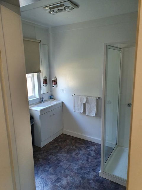 Seven Mile Beach Cabin And Caravan Park - Kawana Tourism 15