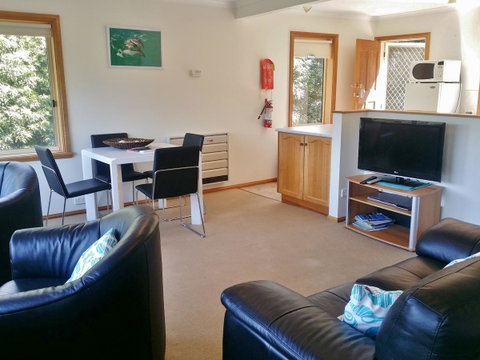 Freycinet Sanctuary 5 - Kawana Tourism 3