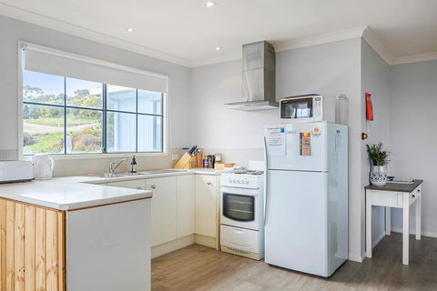 Omaroo Cottage Bruny Island - Kawana Tourism 8