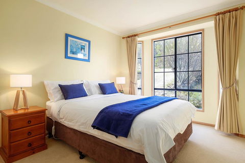Omaroo Cottage Bruny Island - Kawana Tourism 9