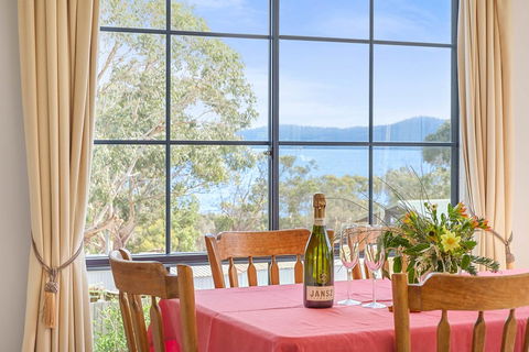 Omaroo Cottage Bruny Island - Kawana Tourism 5