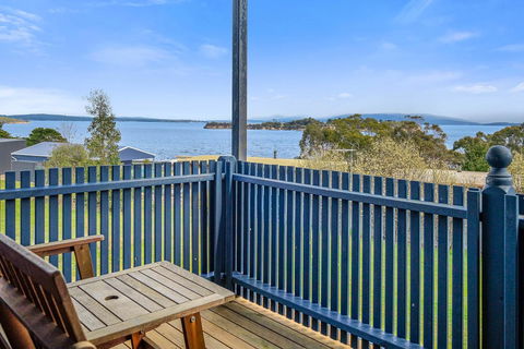 Omaroo Cottage Bruny Island - Kawana Tourism 2