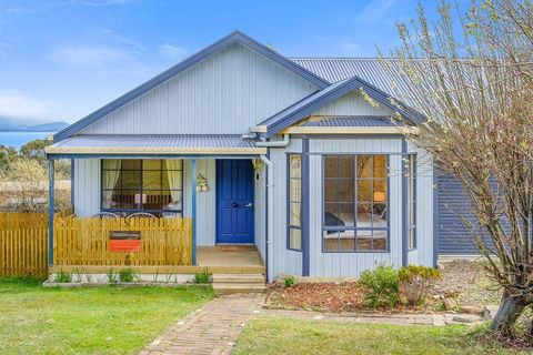 Omaroo Cottage Bruny Island - Kawana Tourism 12
