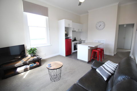 Trinity Hill Apartments - Kawana Tourism 18