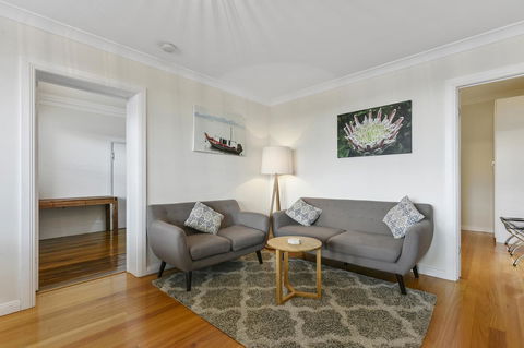Trinity Hill Apartments - Kawana Tourism 9