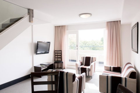 St Ives Apartments - Kawana Tourism 26