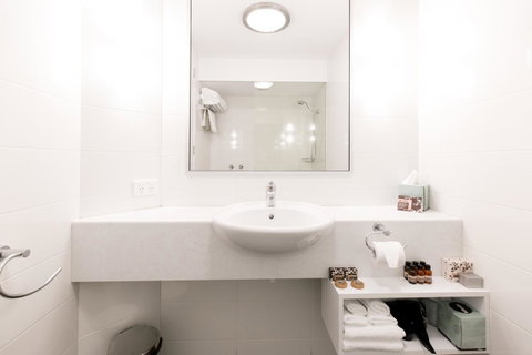 St Ives Apartments - Kawana Tourism 28