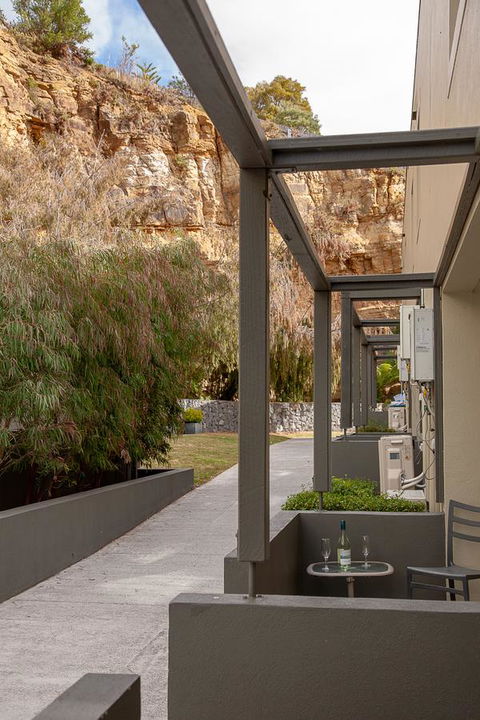 Bay View Villas - Kawana Tourism 23