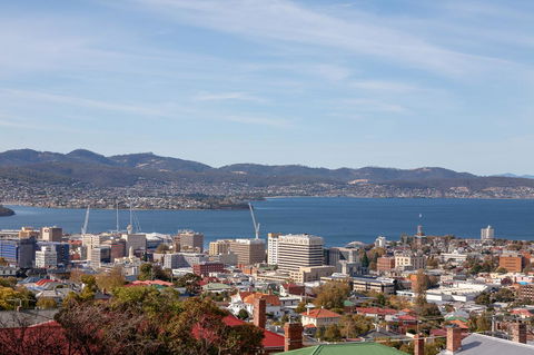 Bay View Villas - Kawana Tourism 12