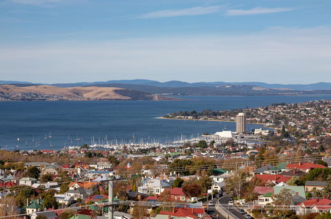 Bay View Villas - Kawana Tourism 13