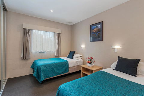 Bay View Villas - Kawana Tourism 2