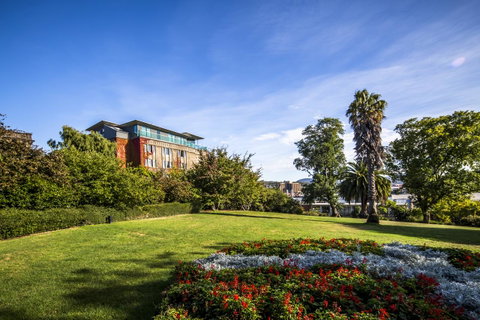Salamanca Suites - Kawana Tourism 9