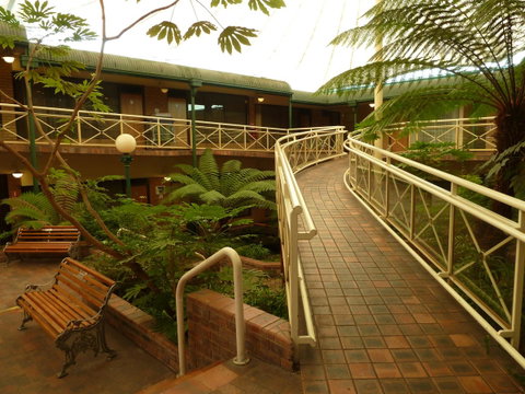 Mayfair Plaza Motel And Apartments - Kawana Tourism 0