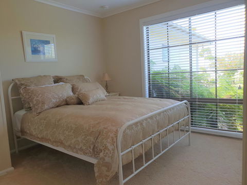 Garden By The Beach - Gateway To The East Coast, Close To Airport - Kawana Tourism 3