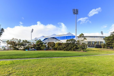 Bellerive Marina View Apartments NO 27 - Kawana Tourism 19