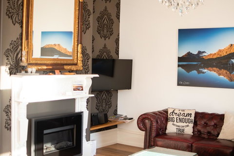 Sanctum Boutique Apartments - Kawana Tourism 33