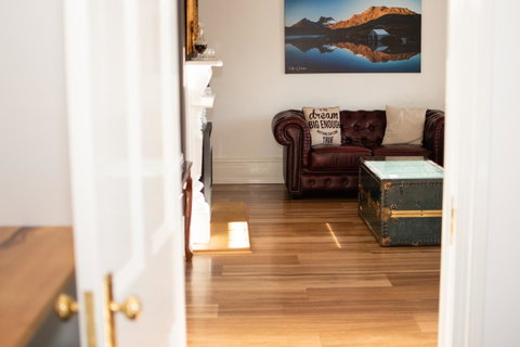 Sanctum Boutique Apartments - Kawana Tourism 34