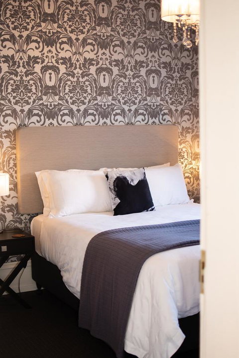 Sanctum Boutique Apartments - Kawana Tourism 30