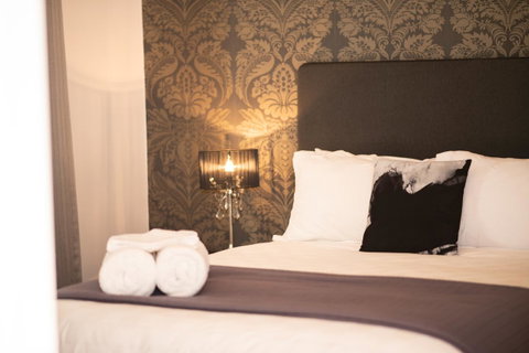 Sanctum Boutique Apartments - Kawana Tourism 37