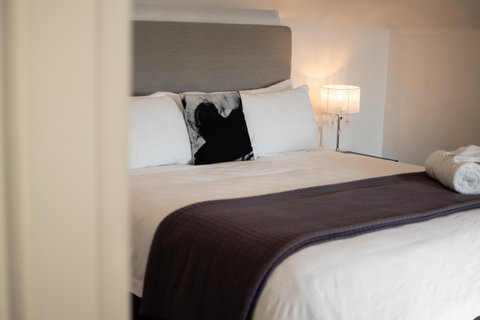 Sanctum Boutique Apartments - Kawana Tourism 42