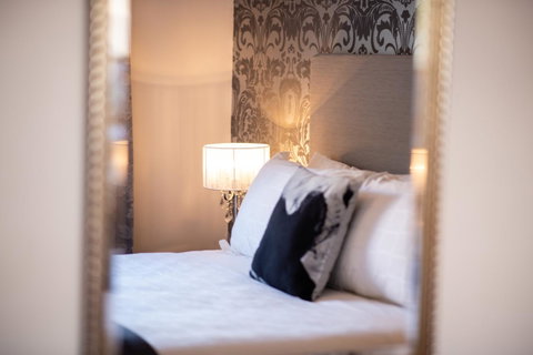Sanctum Boutique Apartments - Kawana Tourism 29