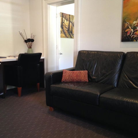 Auldington Hotel - Kawana Tourism 43
