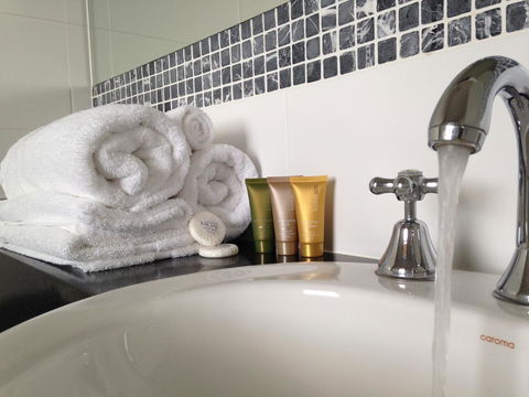 Auldington Hotel - Kawana Tourism 14