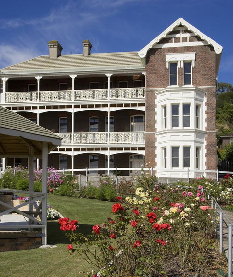 Auldington Hotel - Kawana Tourism 0