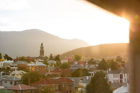 Grande Vue Hotel - Kawana Tourism 40