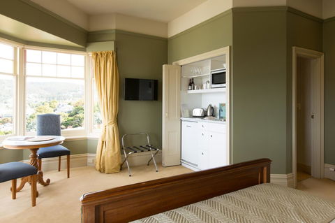 Grande Vue Hotel - Kawana Tourism 35