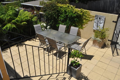 Belton Apartments-Hedge Cottage - Kawana Tourism 33